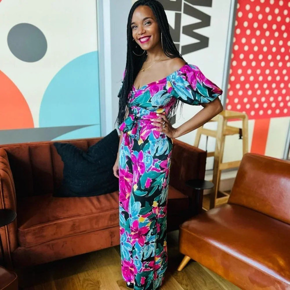 Zara Floral Print Satin Like Jumpsuit Puff Sleeve Size Medium Blogger Fave - Picture 14 of 14